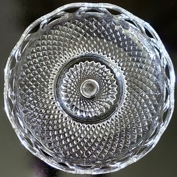 1950s Lace Edge Clear 8" Shallow Bowl by Imperial Glass - Picture 2 of 8